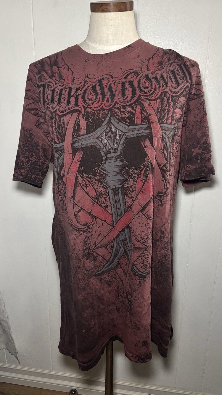 Throwdown Premium Men's XL Regular Red/Black Graphic Print Crew Neck T-Shirt
